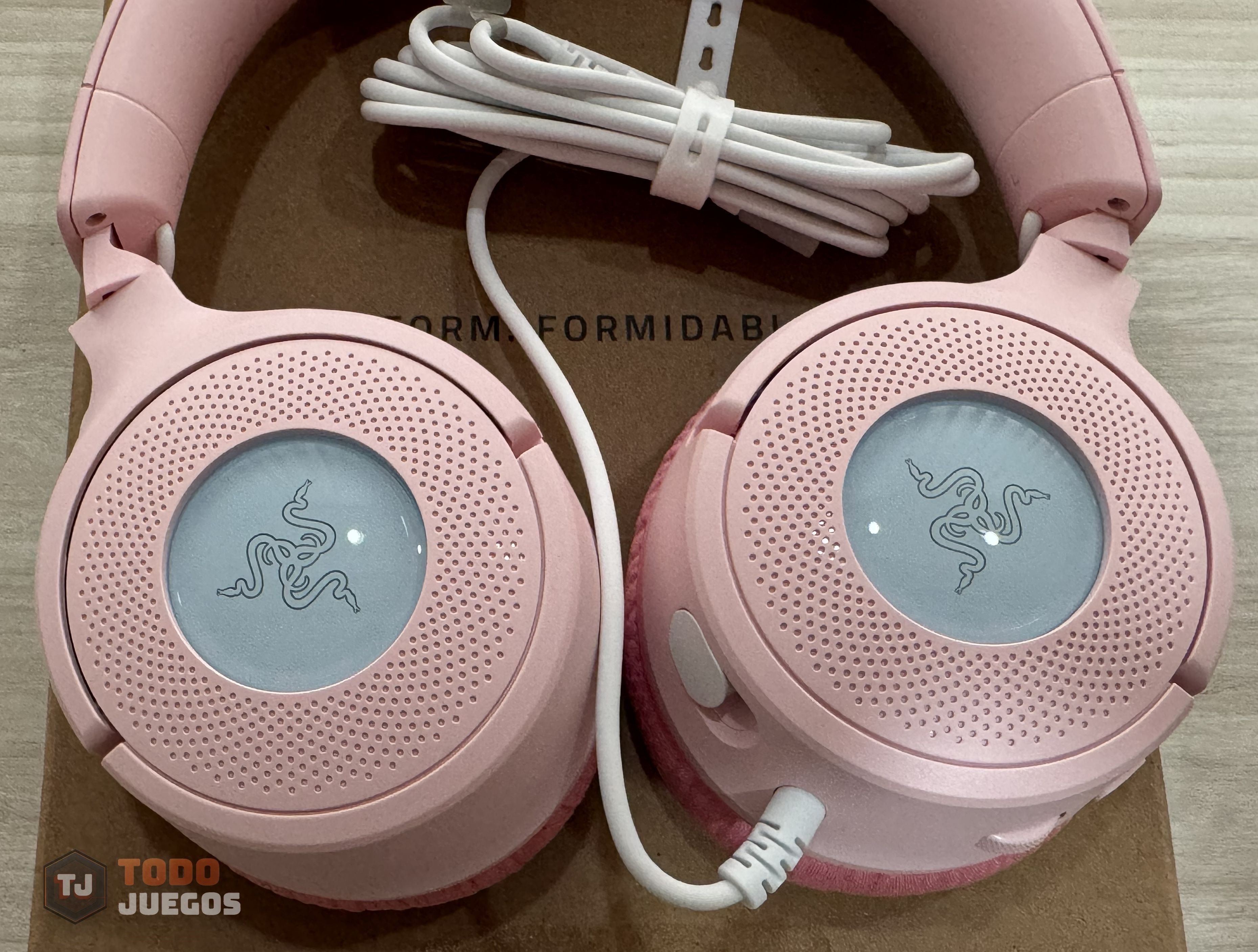 Razer Kraken V4 X  Sylveon Edition - Imagen 14
