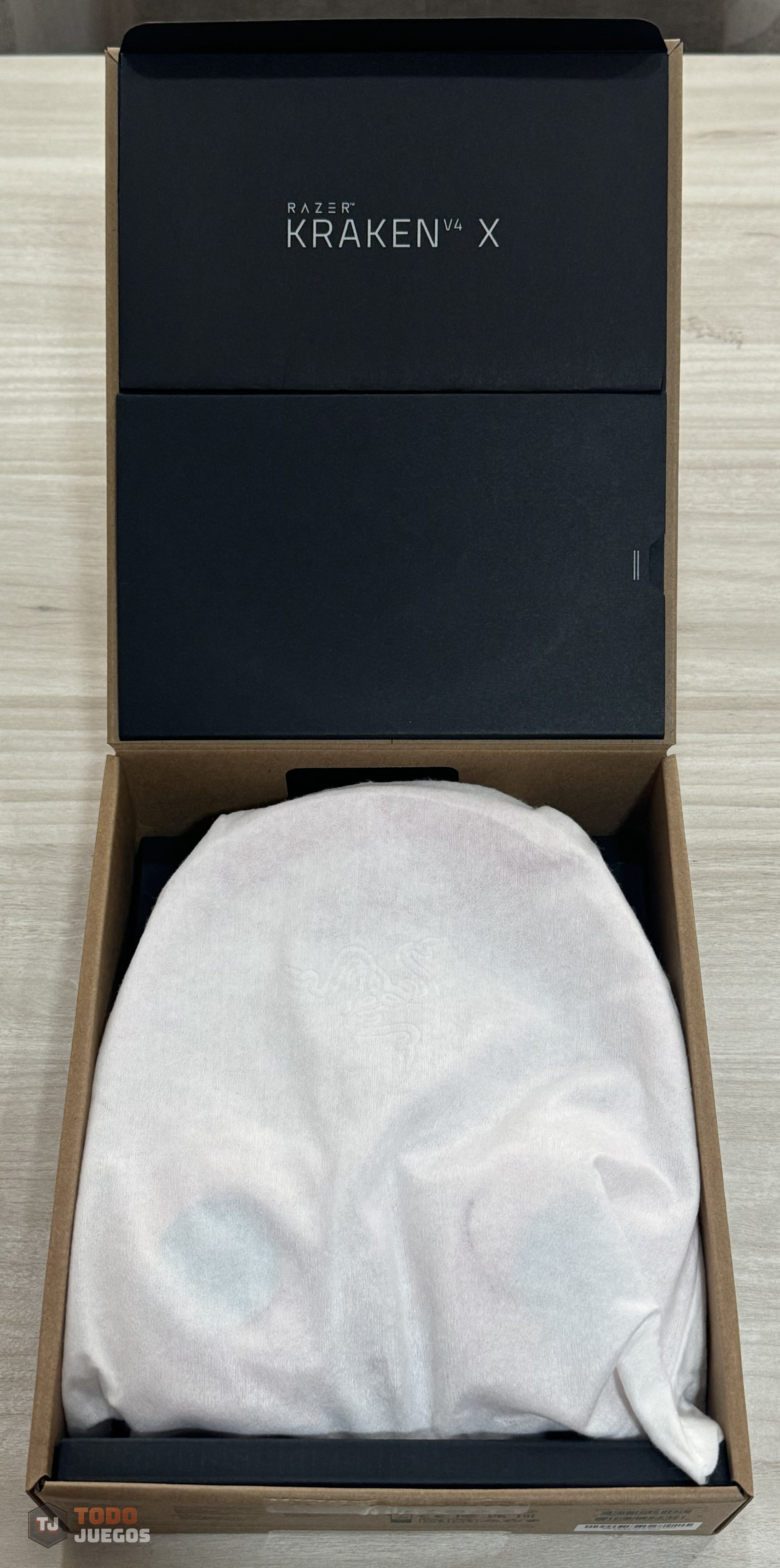 Razer Kraken V4 X  Sylveon Edition - Imagen 9